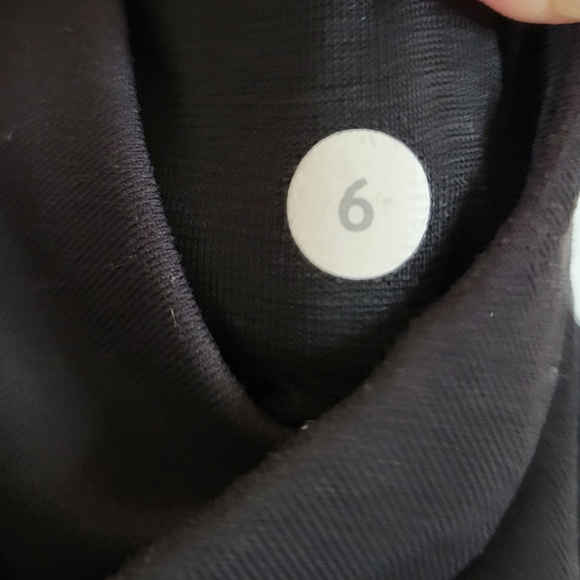 Lululemon Black 30" Inseam Leggings Size 6 - Picture 2 of 5